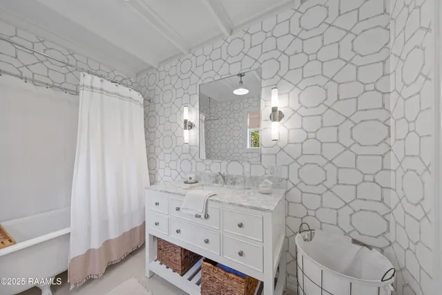 $2,950,000 | 7403 Roberts Cove Road, Rayne, LA 70578