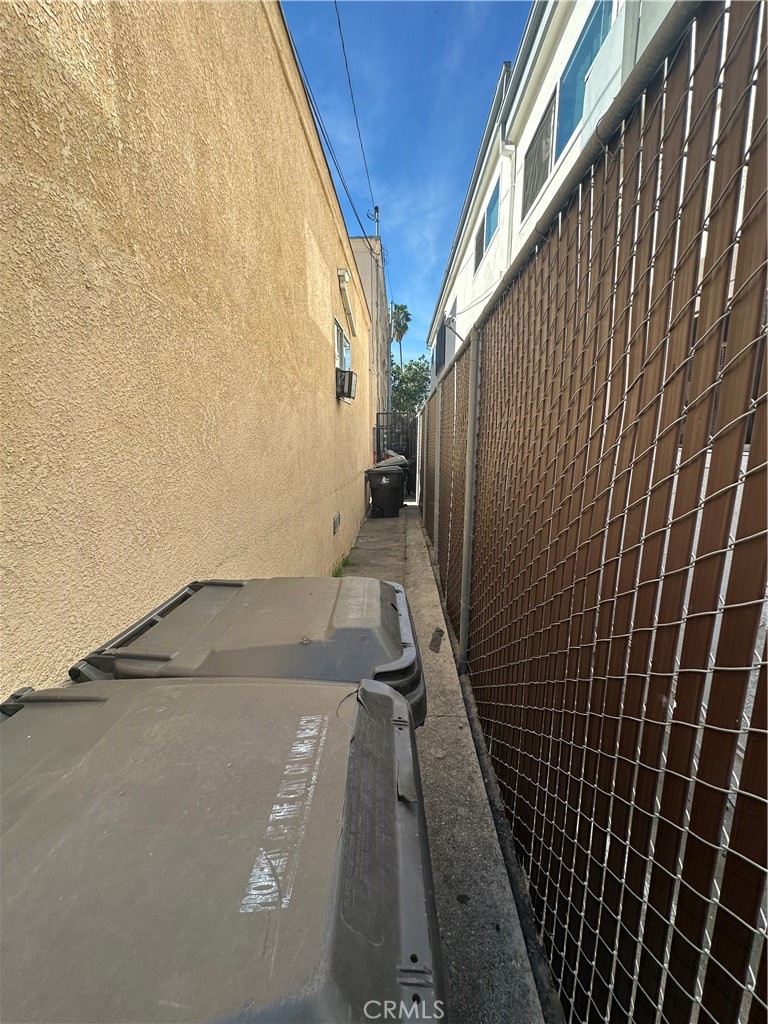 1640 Locust Avenue Long Beach, CA 90813 - Photo 18 of 20