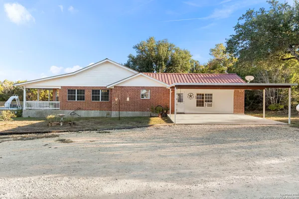 $725,000 | 4335 Mail Rte Road, Fischer, TX 78623