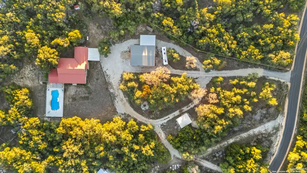 $725,000 | 4335 Mail Rte Road, Fischer, TX 78623