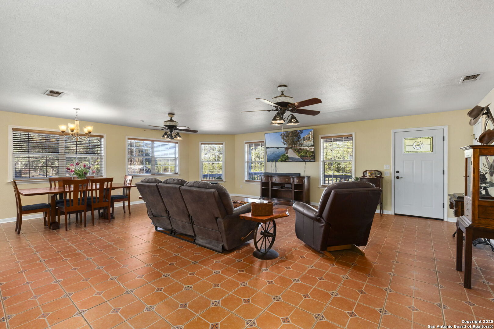 4335 Mail Rte Road Fischer, TX 78623 - Photo 7 of 50 a living room with furniture a dining table and a window
