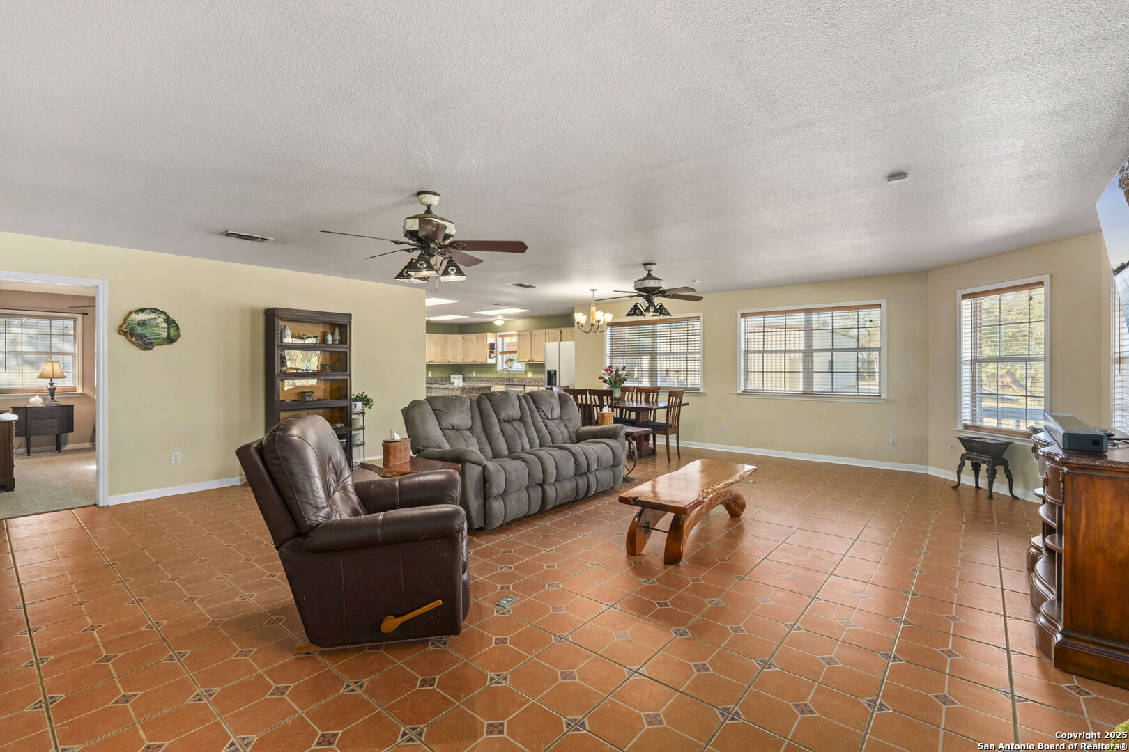 4335 Mail Rte Road Fischer, TX 78623 - Photo 8 of 50 a living room with furniture gym equipment and view of living room