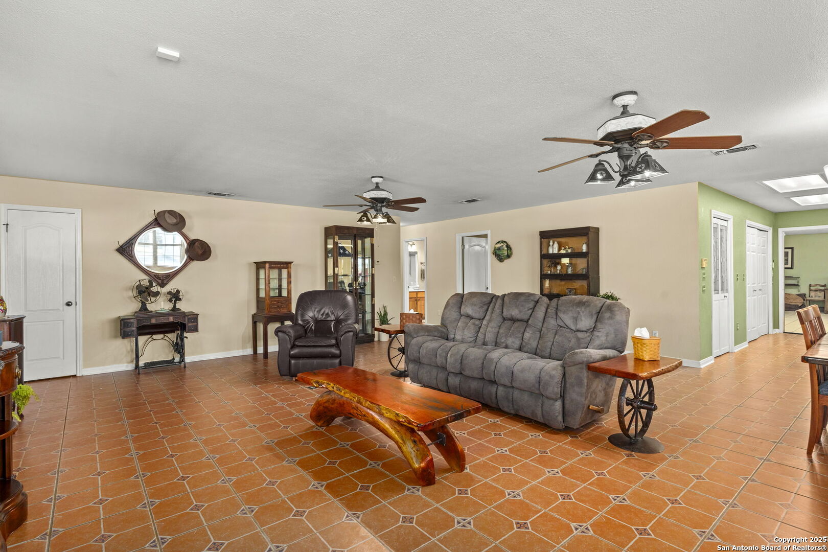 4335 Mail Rte Road Fischer, TX 78623 - Photo 10 of 50 a living room with furniture
