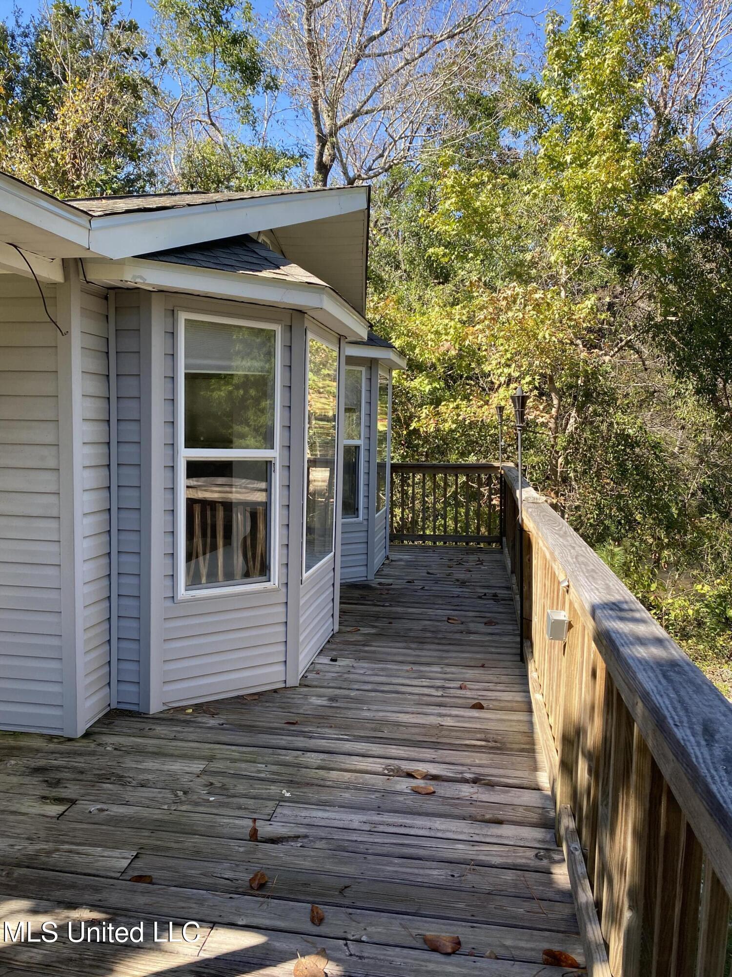 13428 River Road Gulfport, MS 39503 - Photo 5 of 20 IMG-2837