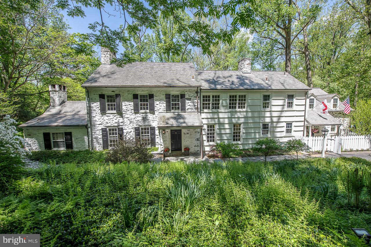 20 Righters Mill Road Gladwyne, PA 19035 - Photo 2 of 48 Welcoming Front Facade
