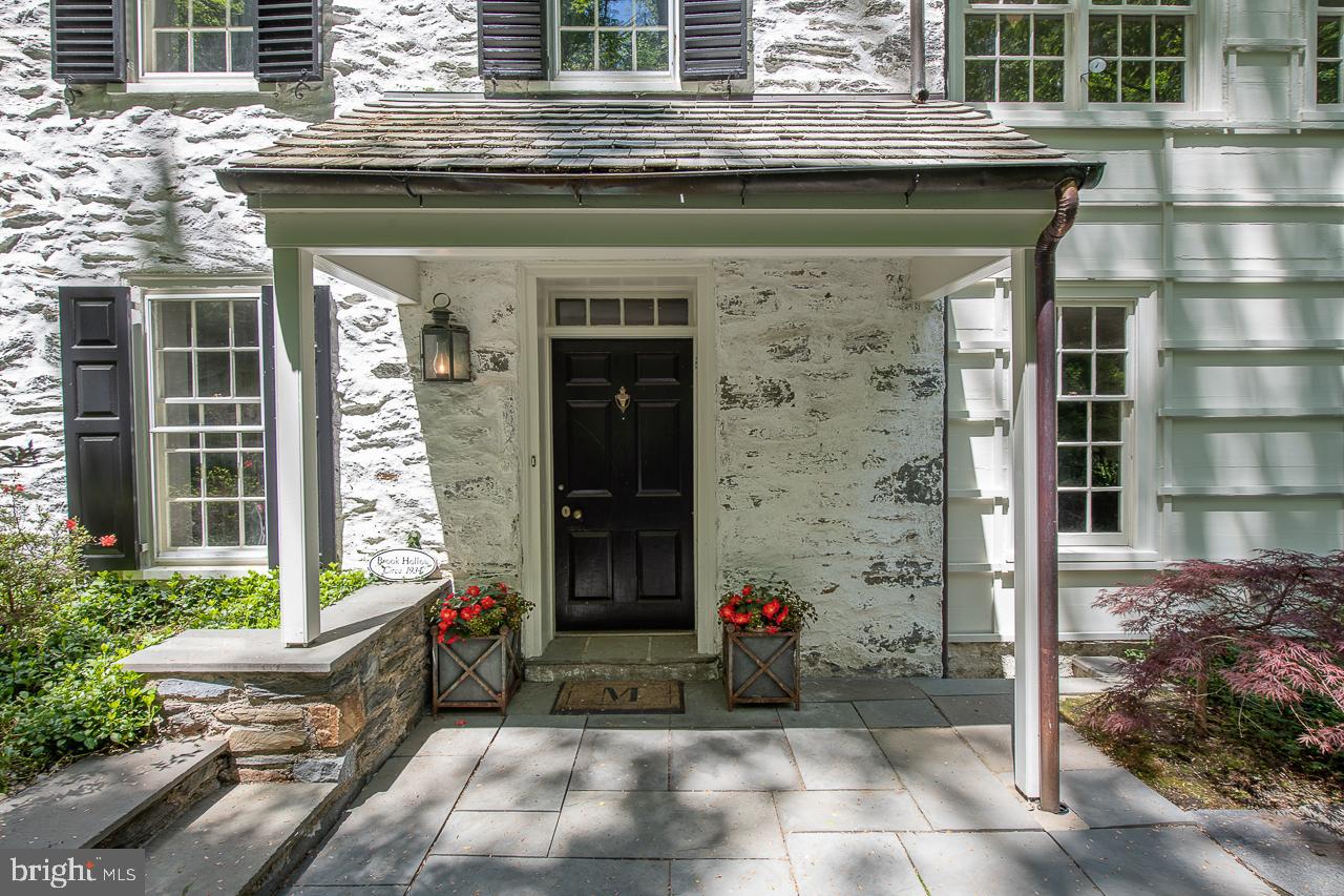 20 Righters Mill Road Gladwyne, PA 19035 - Photo 4 of 48 Covered Entry