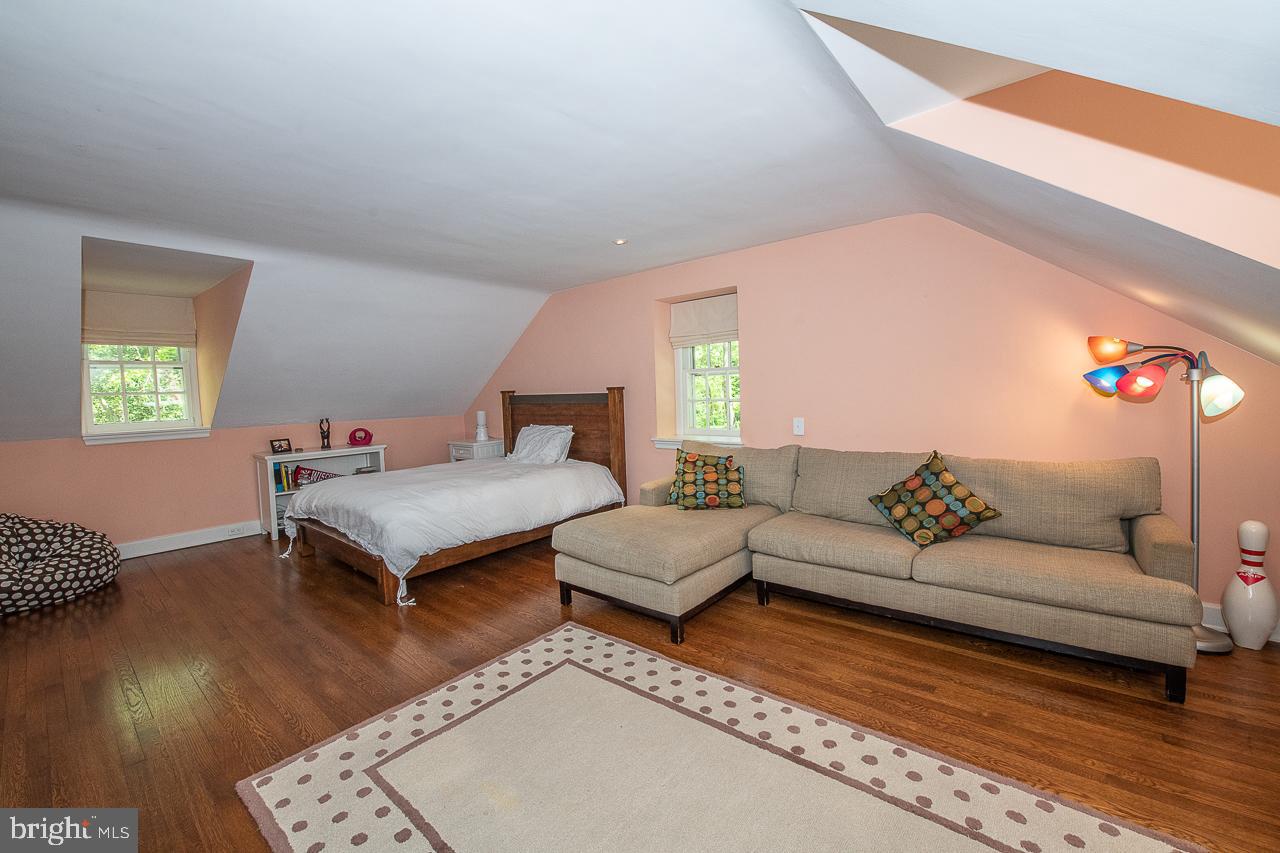 20 Righters Mill Road Gladwyne, PA 19035 - Photo 33 of 48 Bedroom 3