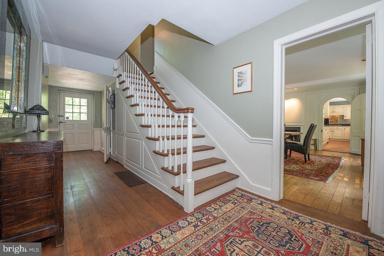 20 Righters Mill Road Gladwyne, PA 19035 - Photo 5 of 48 Main Staircase
