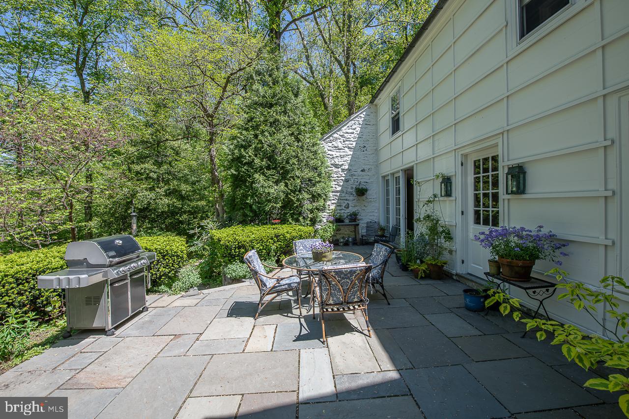 20 Righters Mill Road Gladwyne, PA 19035 - Photo 42 of 48 Slate Patio