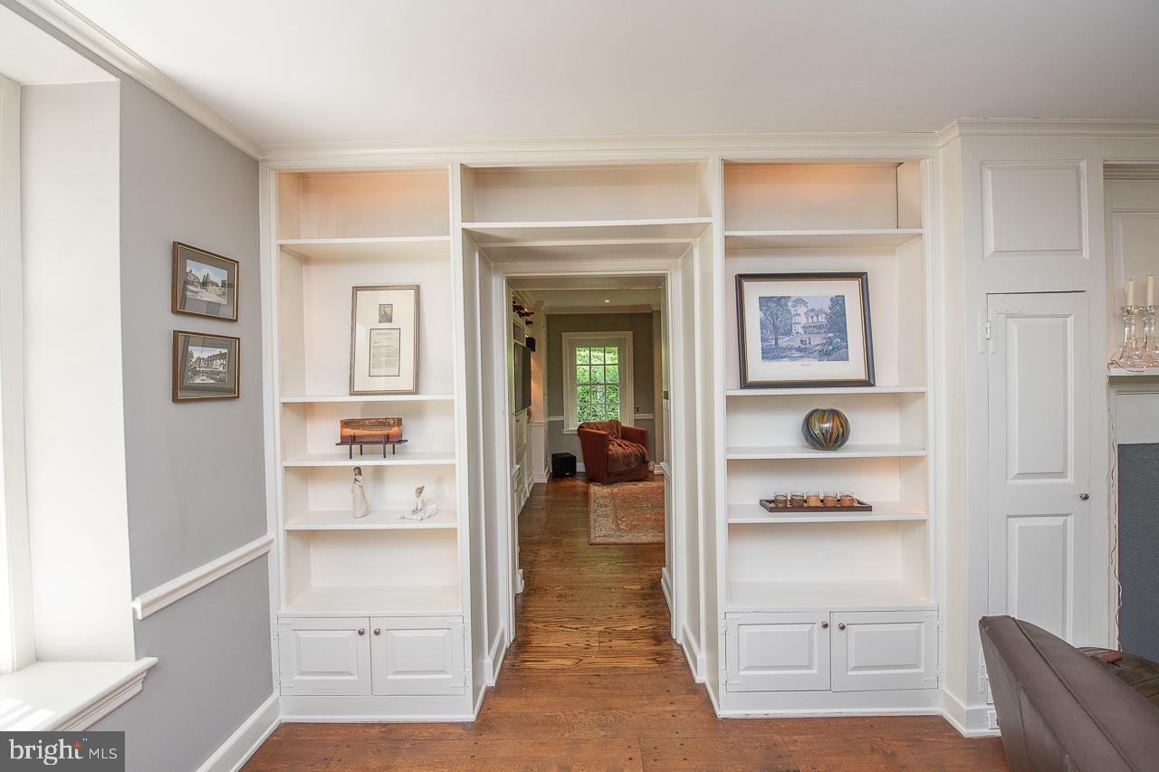 20 Righters Mill Road Gladwyne, PA 19035 - Photo 9 of 48 Original Built in Shelving