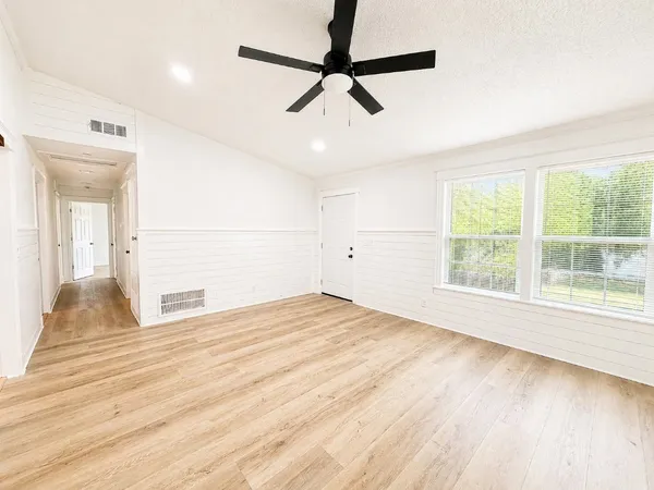 $1,750 | 7 Carol Court, Unit A, Brookshire, TX 77423