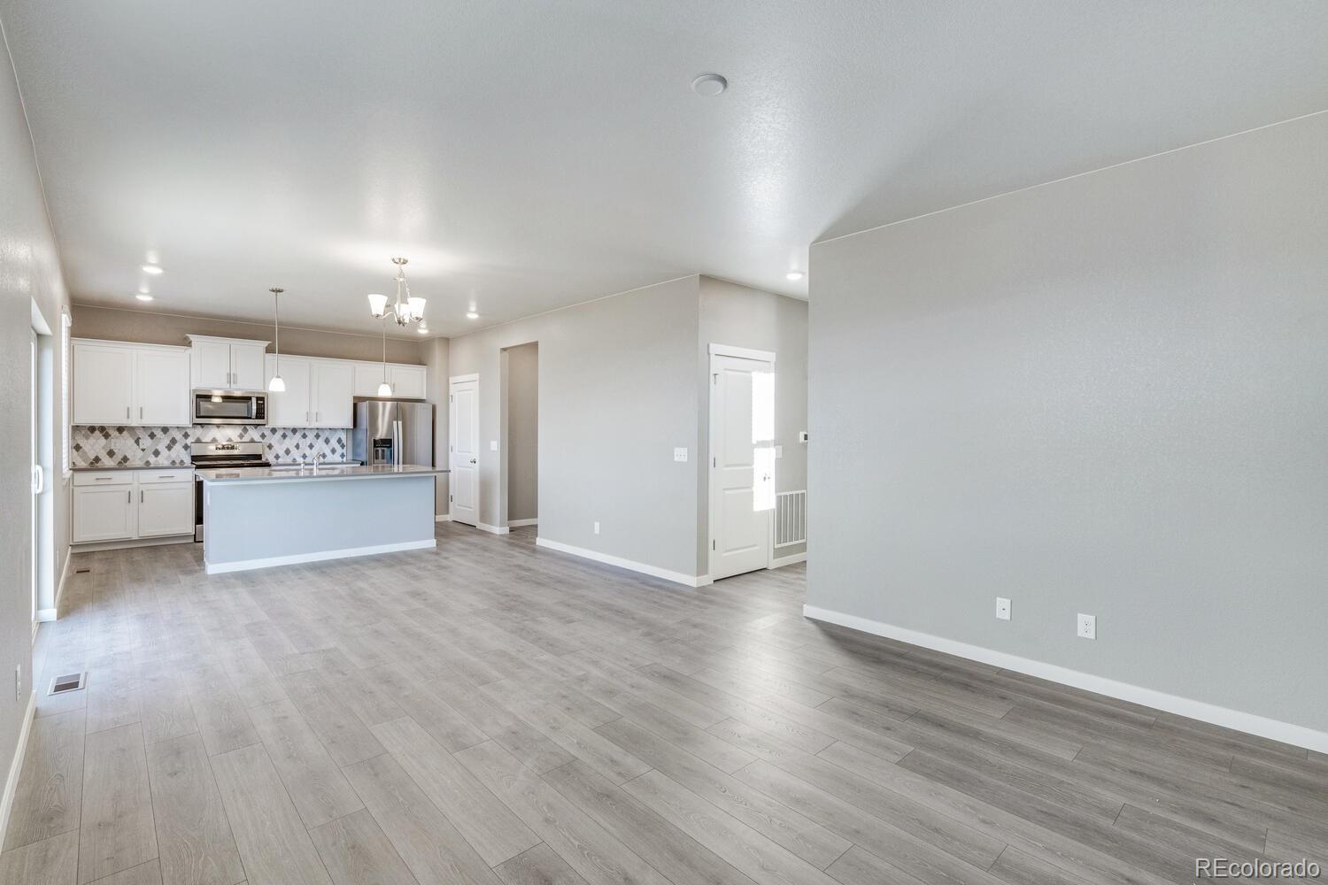 222 Swallow Road Johnstown, CO 80534 - Photo 11 of 27 Gallery Image 11