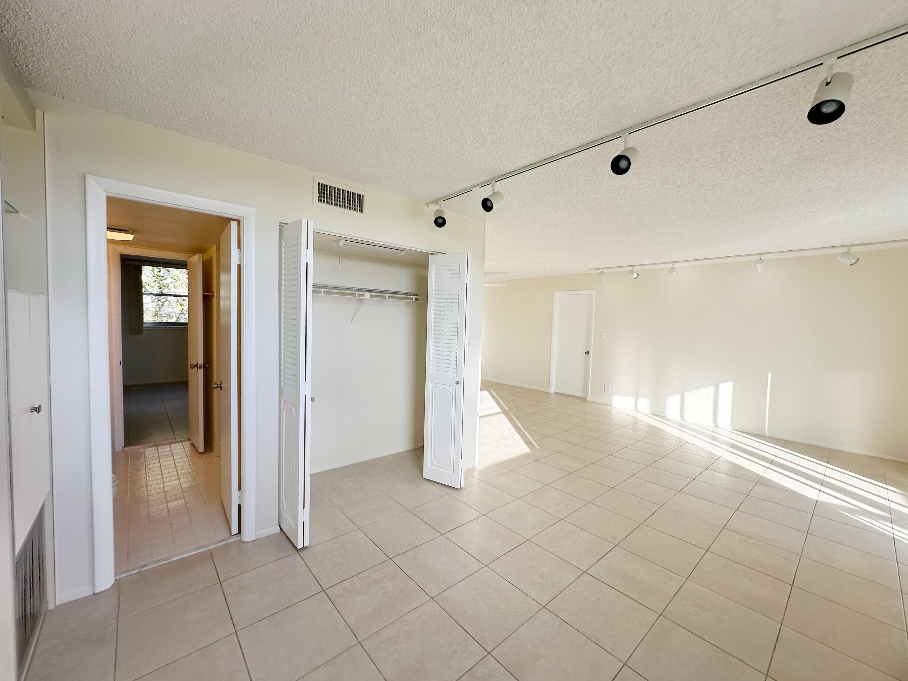 5301 Northwest 2nd Avenue, Unit 401 Boca Raton, FL 33487 - Photo 16 of 39 IMG_5409