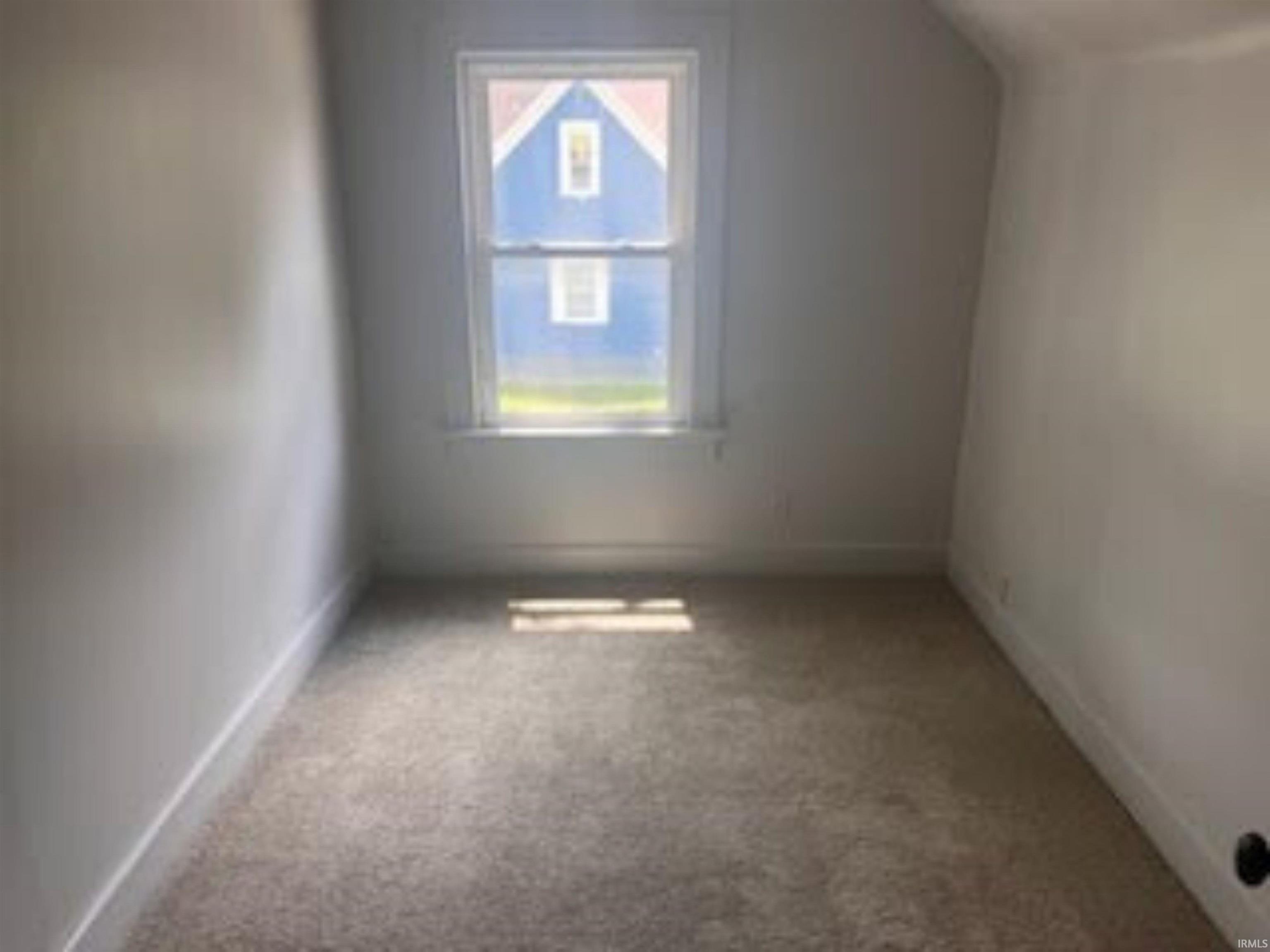 3624 Winter Street Fort Wayne, IN 46806 - Photo 4 of 16