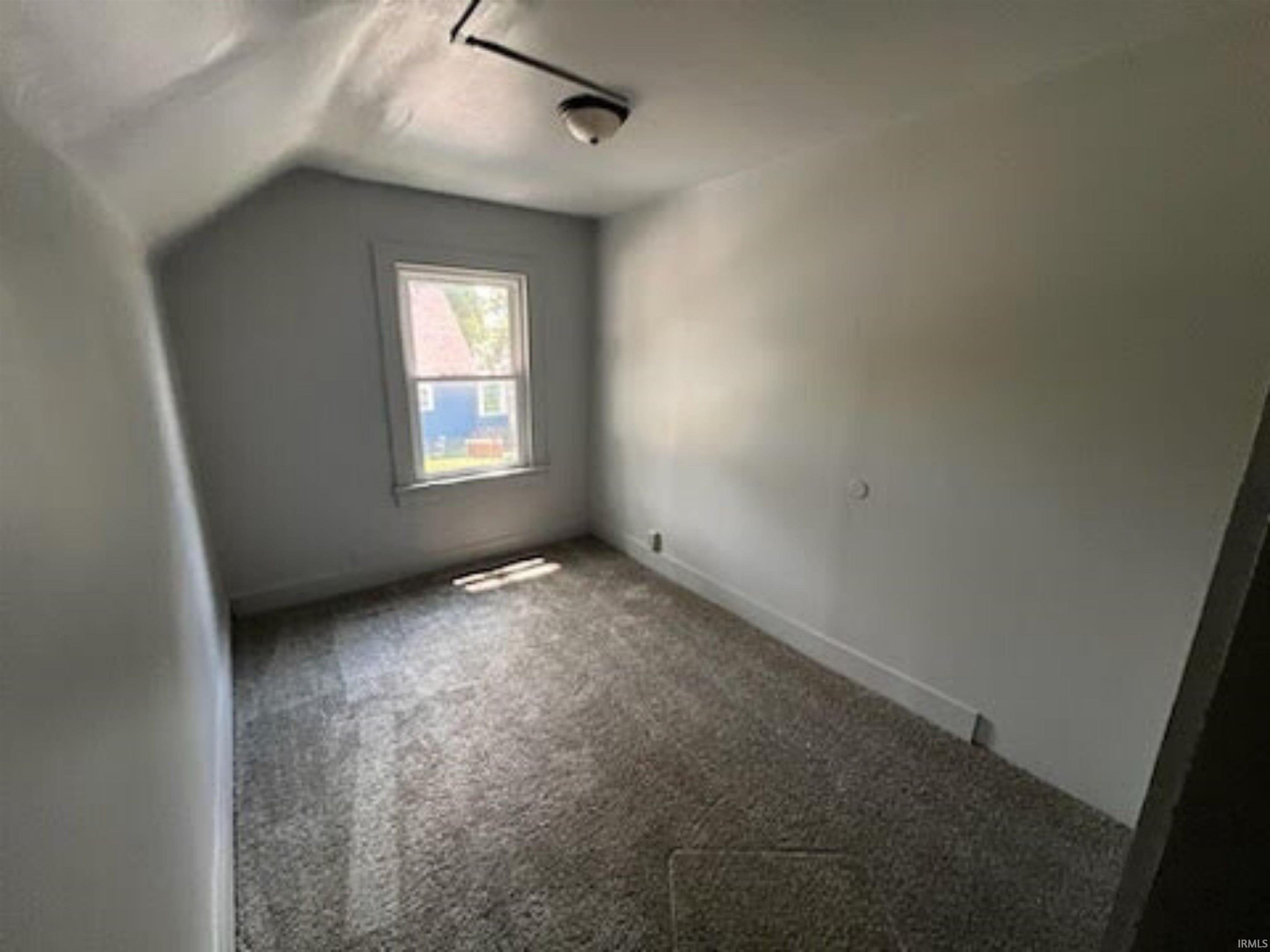 3624 Winter Street Fort Wayne, IN 46806 - Photo 6 of 16
