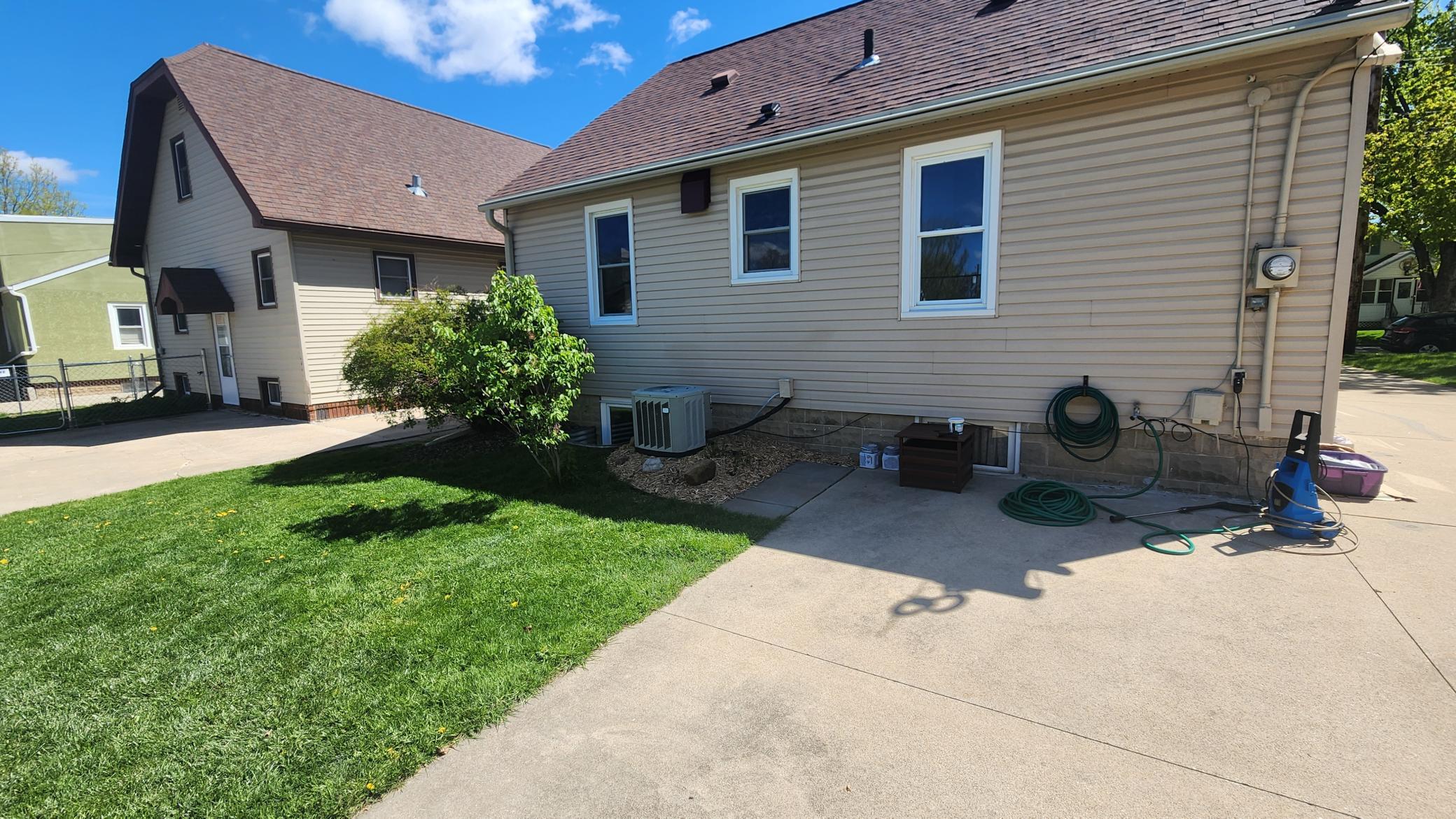 1029 6th Avenue Southeast Rochester, MN 55904 - Photo 3 of 19
