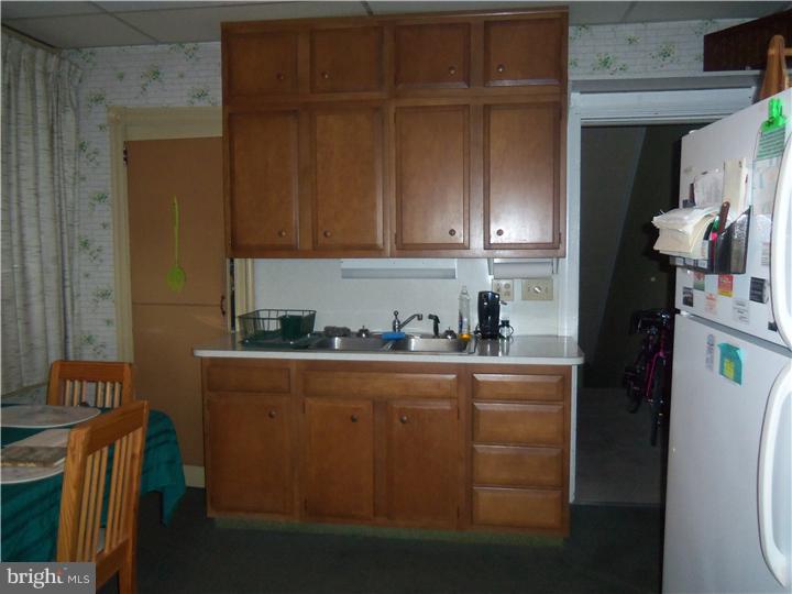 305 West Lancaster Avenue Reading, PA 19607 - Photo 2 of 17 Unit #2