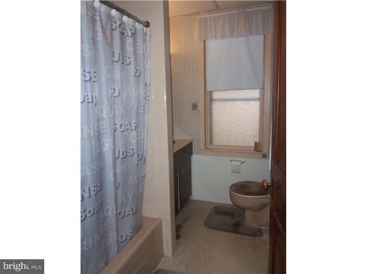 305 West Lancaster Avenue Reading, PA 19607 - Photo 3 of 17 Unit #2