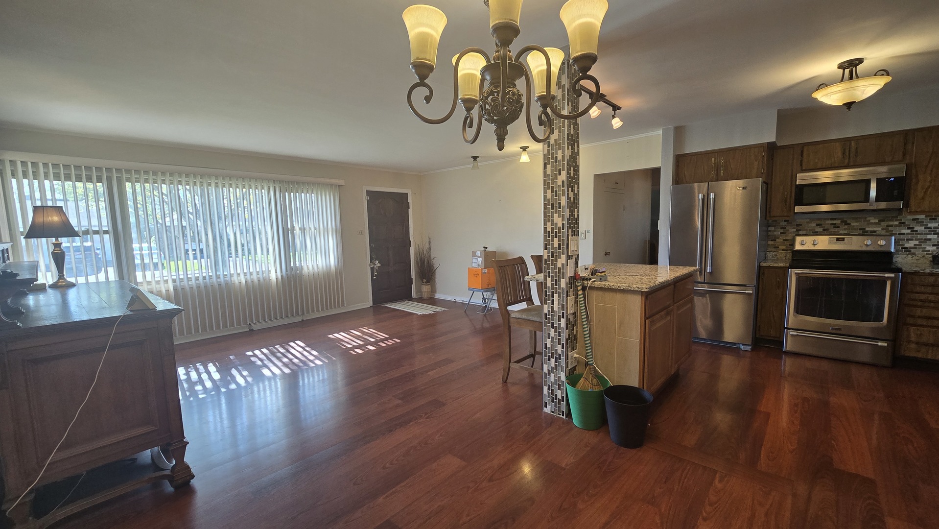 1025 Longaker Road Northbrook, IL 60062 - Photo 8 of 33