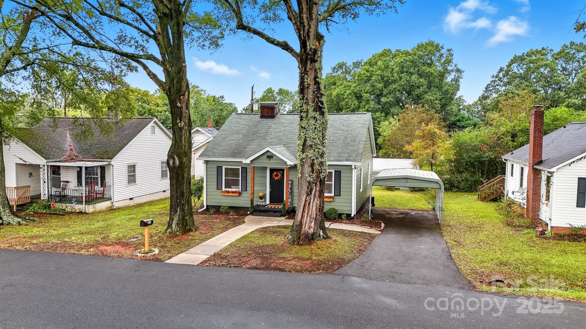 814 2nd Avenue Southwest Conover, NC 28613 - Photo 4 of 35 Gallery Image 4