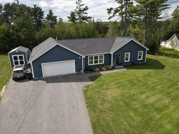 $539,900 | 76 Knl Crst Drive, Bangor, ME 04401