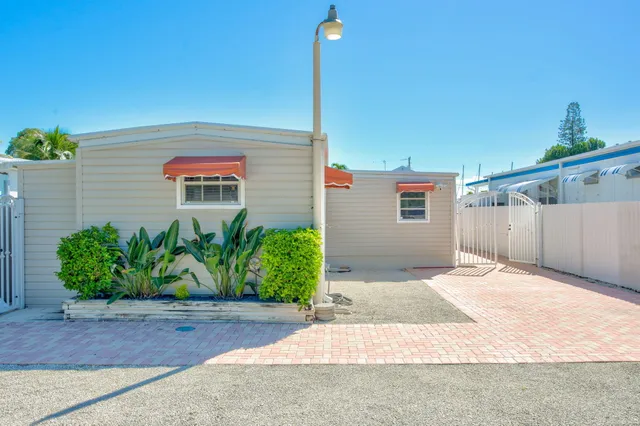 $4,000 | 136 Sable Palm Lane, Tavernier, FL 33070