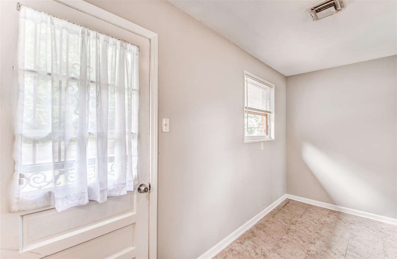 508 Malboro Road Memphis, TN 38120 - Photo 11 of 25