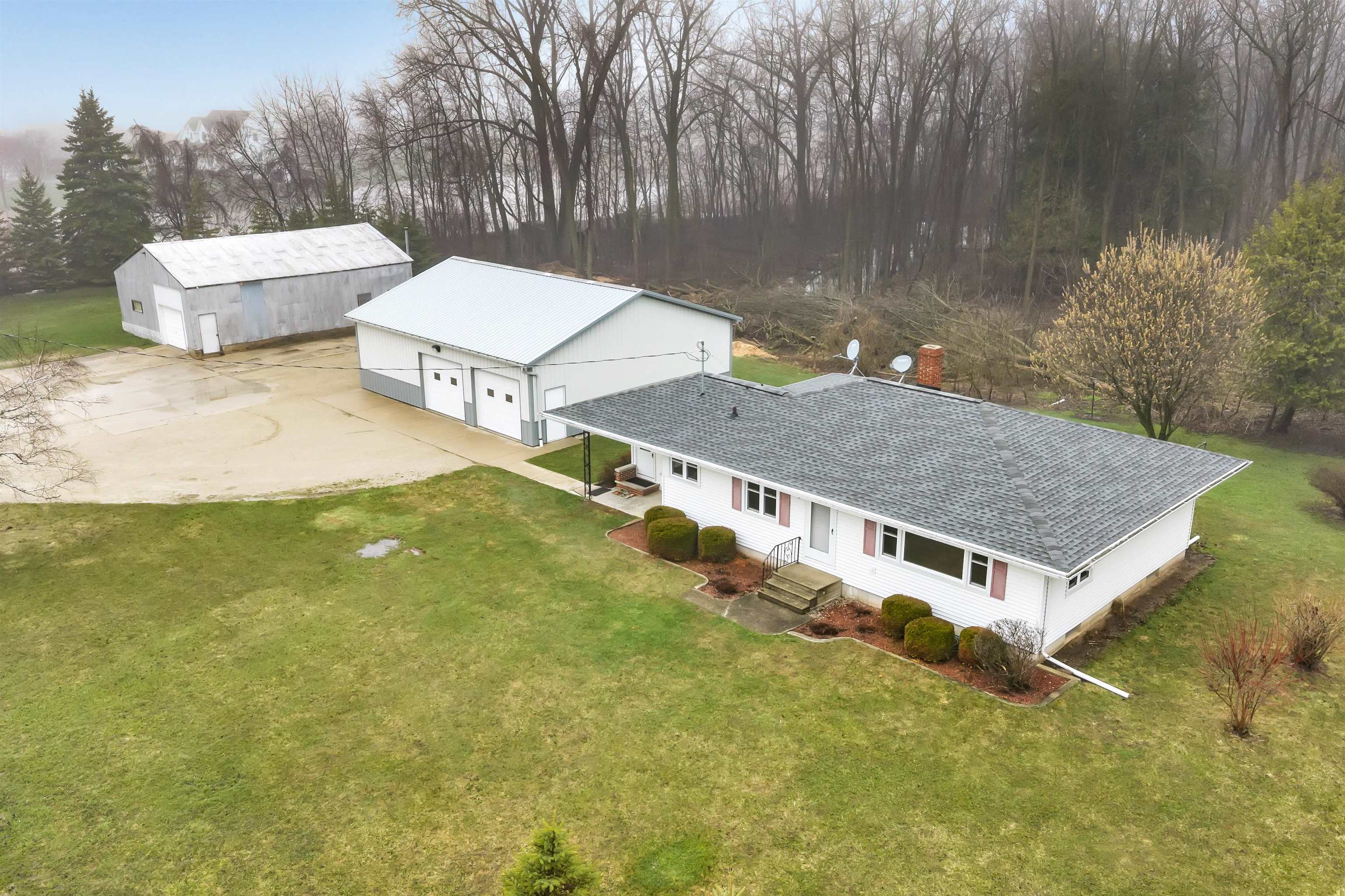 5003 Luxemburg Road New Franken, WI 54229 - Photo 5 of 36