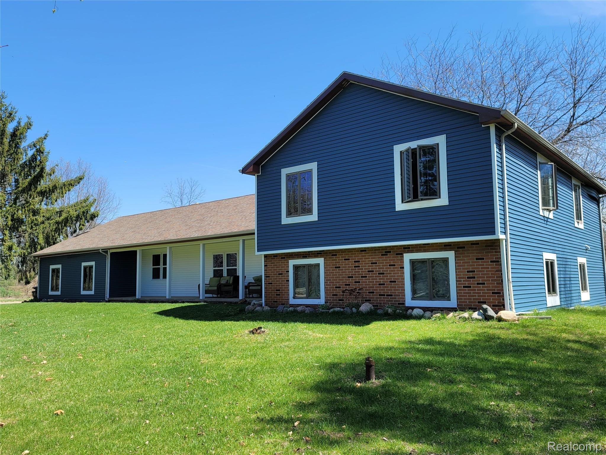 2511 Itsell Road Howell, MI 48843 - Photo 1 of 46 20210413_124433.jpg