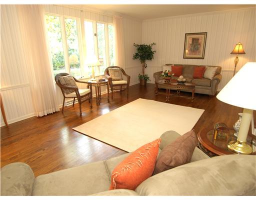 224 Tech Road Thornburg, PA 15205 - Photo 3 of 18 Living Room.