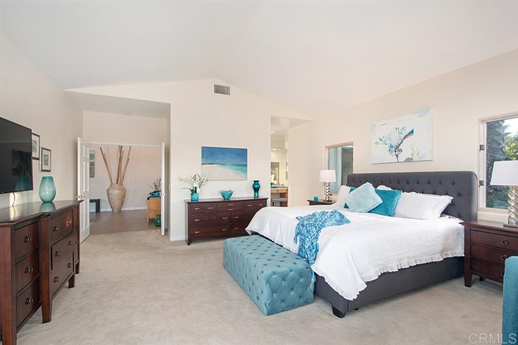 14930 Gavan Vista Road Poway, CA 92064 - Photo 11 of 25