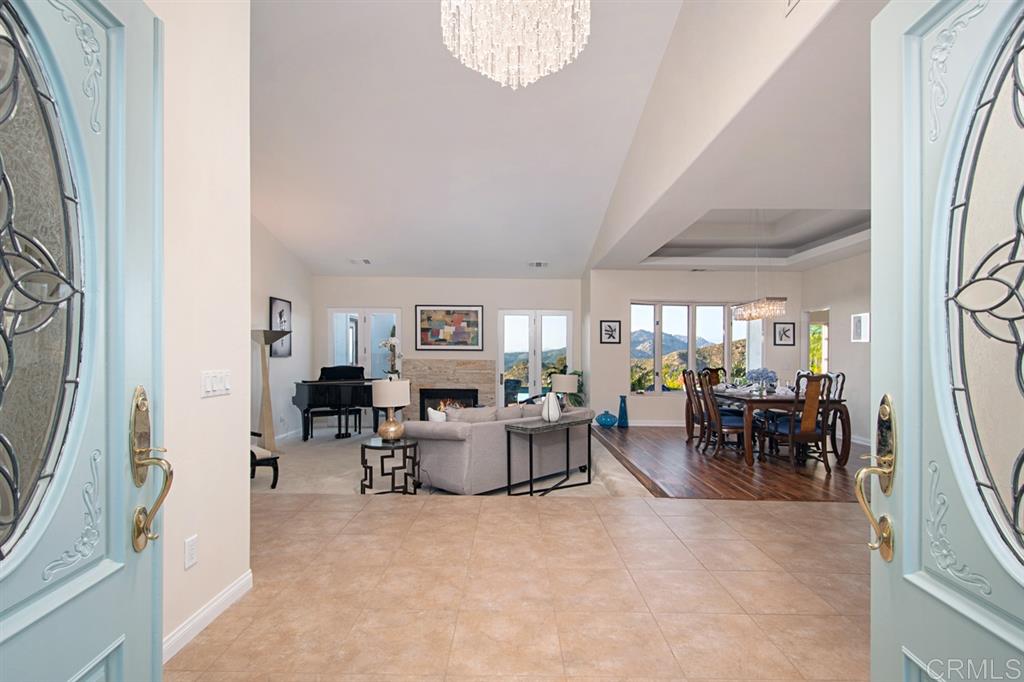 14930 Gavan Vista Road Poway, CA 92064 - Photo 4 of 25