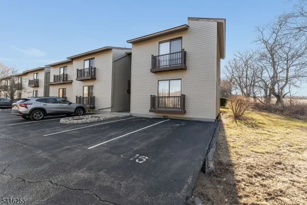 $210,000 | 813 Spruce Hills Drive, Unit 813, Glen Gardner, NJ 08826