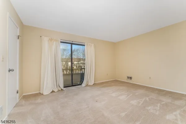 $210,000 | 813 Spruce Hills Drive, Unit 813, Glen Gardner, NJ 08826