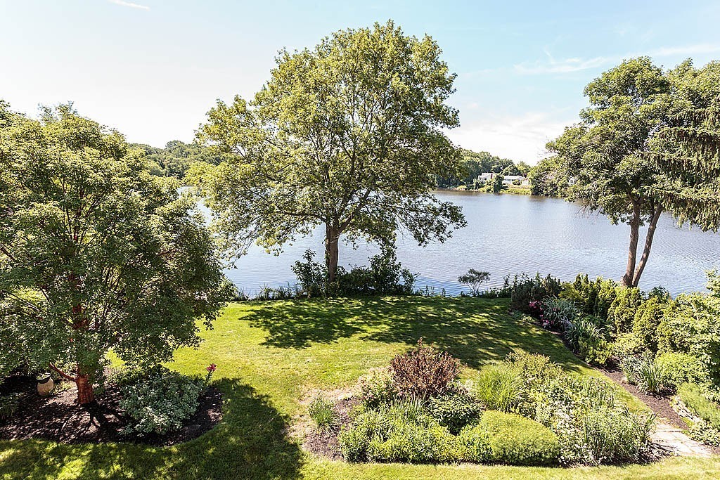 81 Oliver Road Belmont, MA 02478 - Photo 2 of 20 Gallery Image 2