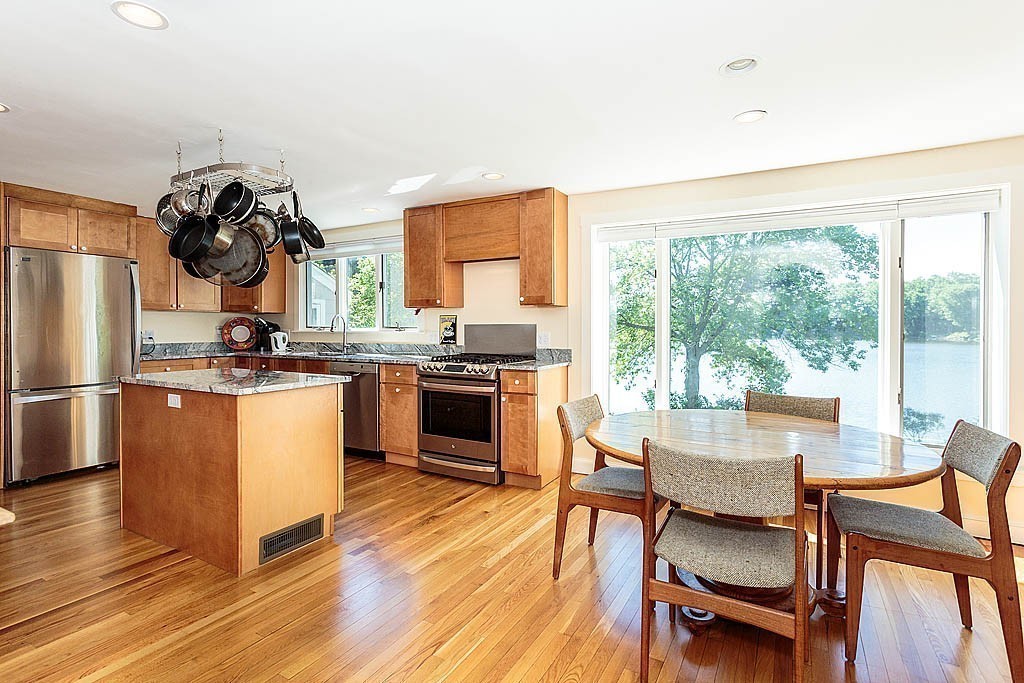 81 Oliver Road Belmont, MA 02478 - Photo 3 of 20 Gallery Image 3