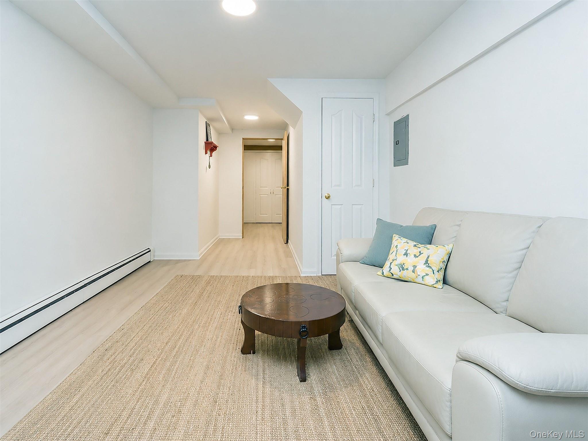 37 Dunwood Road, Unit B Port Washington, NY 11050 - Photo 27 of 27