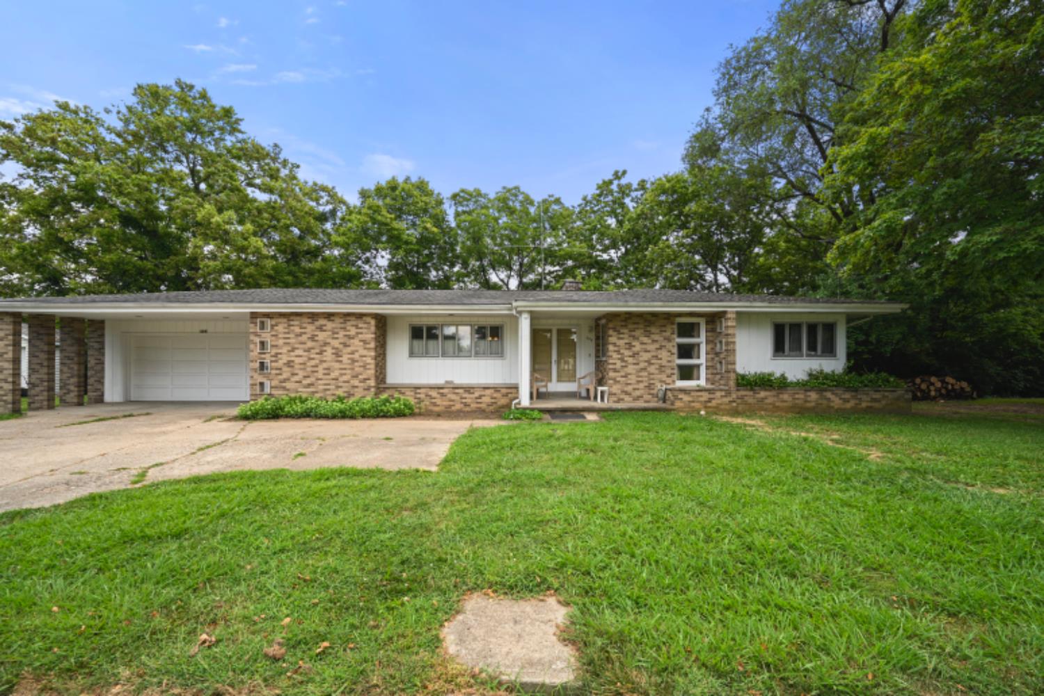 628 Ridge Avenue Lawrenceburg, IN 47025 - Photo 1 of 41 Gallery Image 1