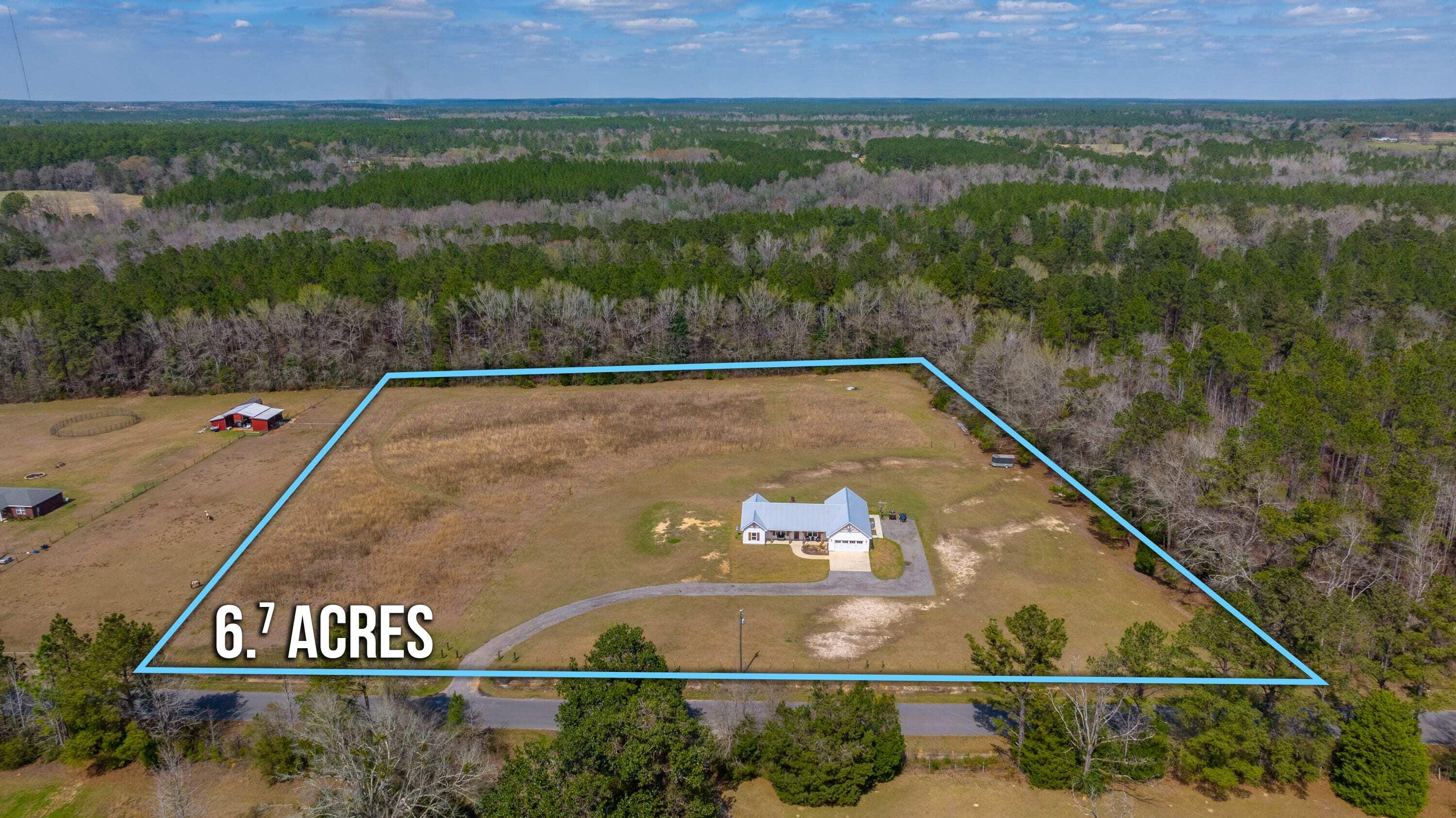 8151 Tommy Steele Road Baker, FL 32531 - Photo 32 of 36 a view of a back yard