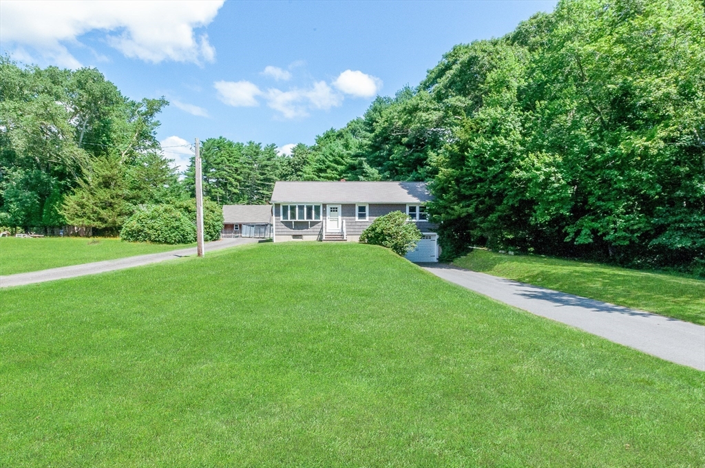 201 Peckham Road Acushnet, MA 02743 - Photo 3 of 36 Gallery Image 3