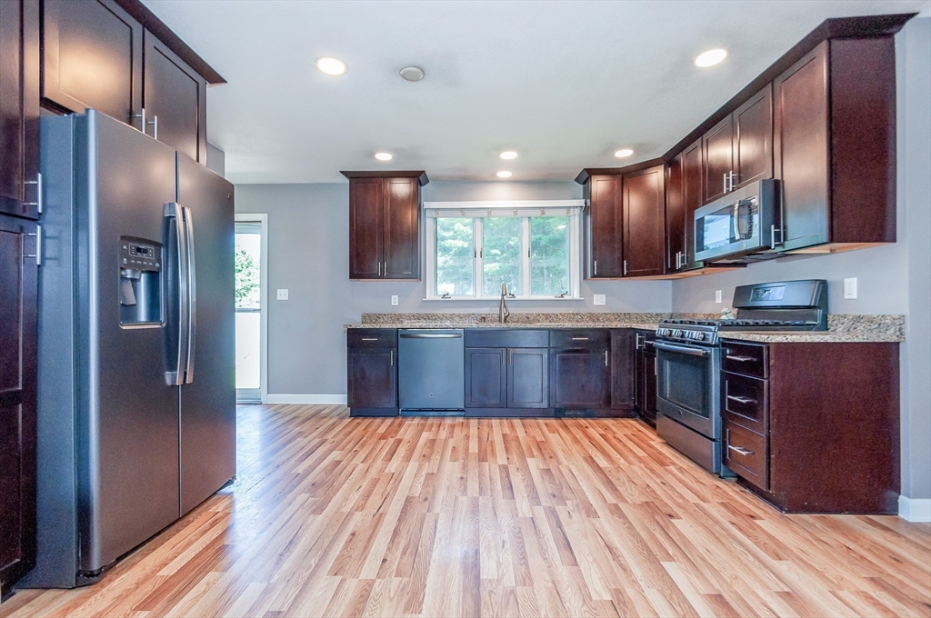 201 Peckham Road Acushnet, MA 02743 - Photo 7 of 36 Gallery Image 7
