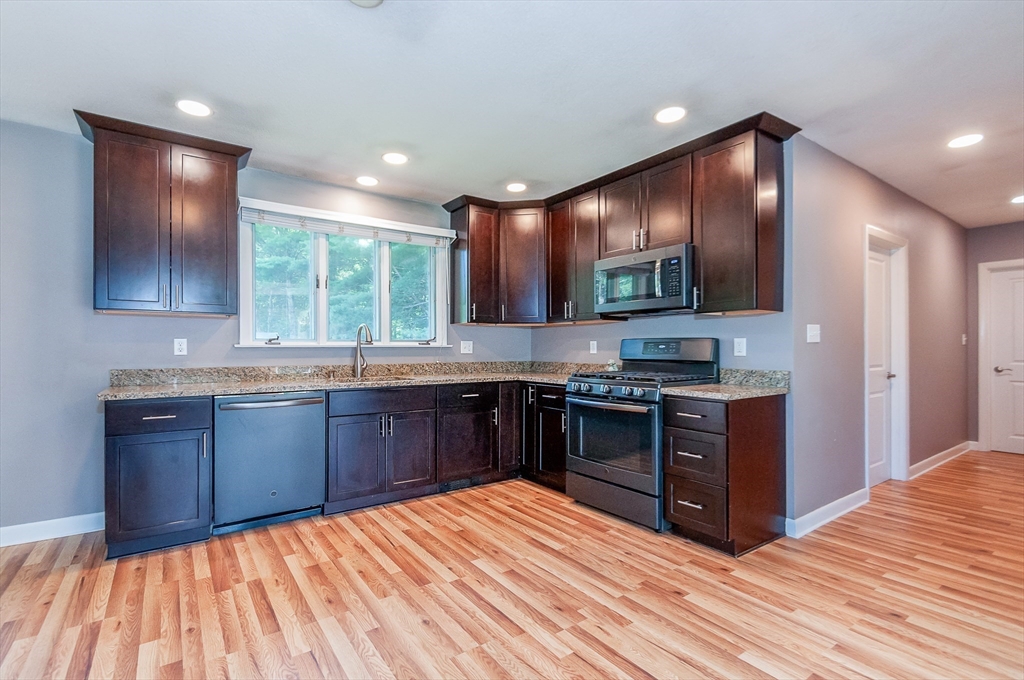 201 Peckham Road Acushnet, MA 02743 - Photo 8 of 36 Gallery Image 8