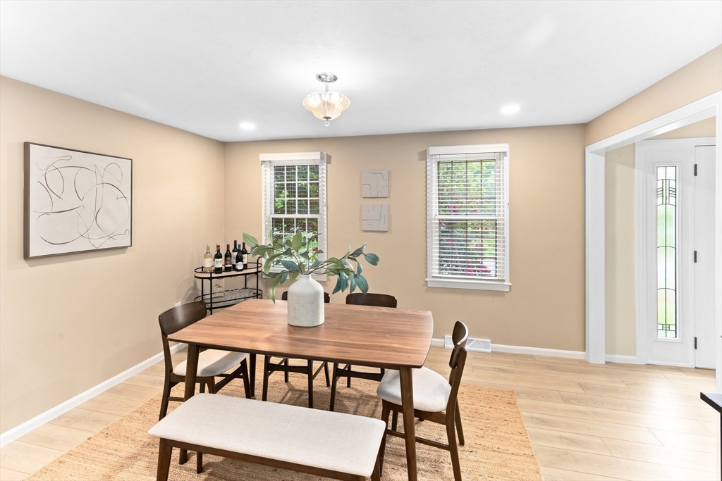 84 Pattys Road Mansfield, MA 02048 - Photo 7 of 31 Gallery Image 7
