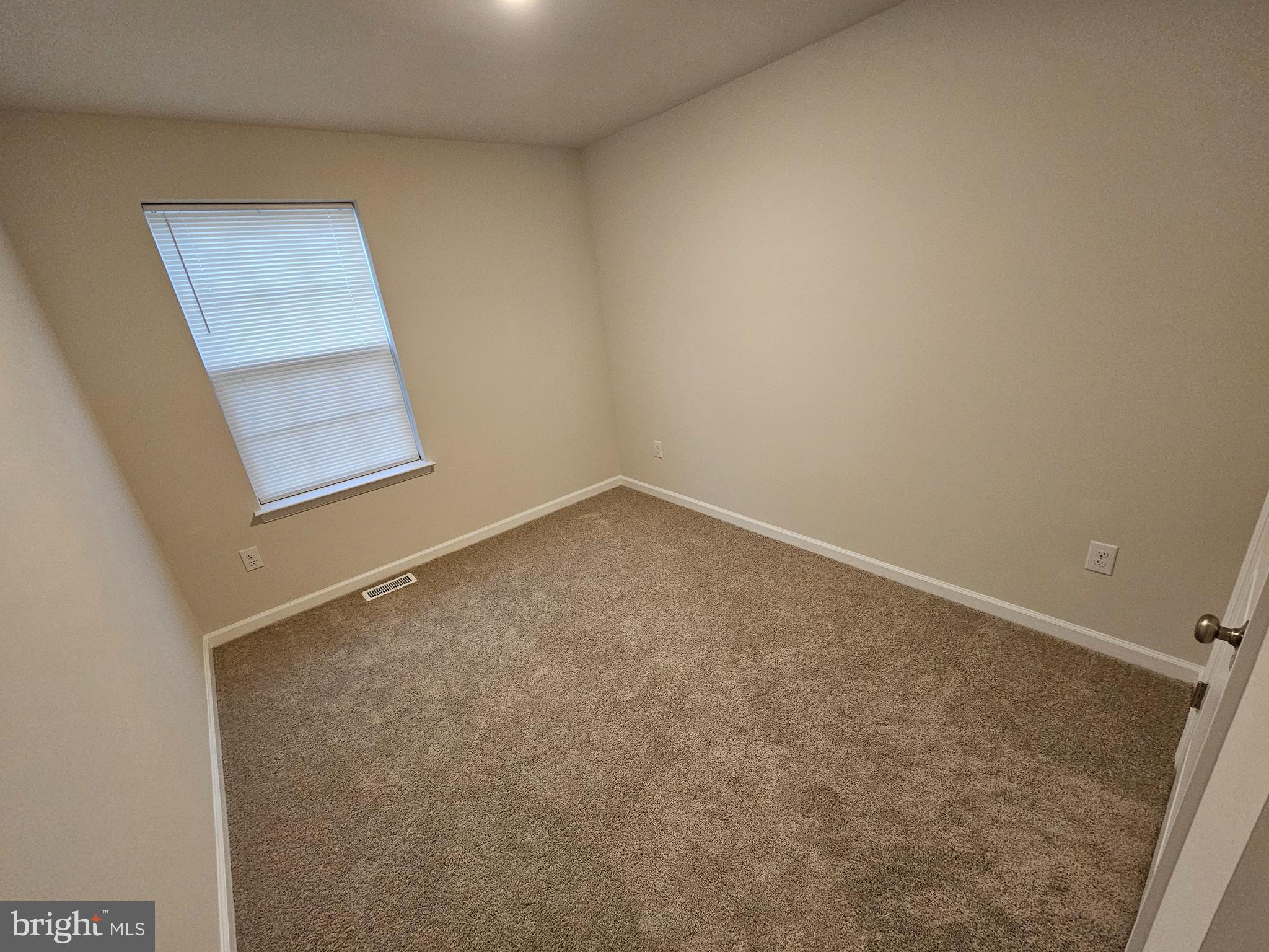 21 Alexander Way Westampton, NJ 08060 - Photo 19 of 25 an empty room with windows
