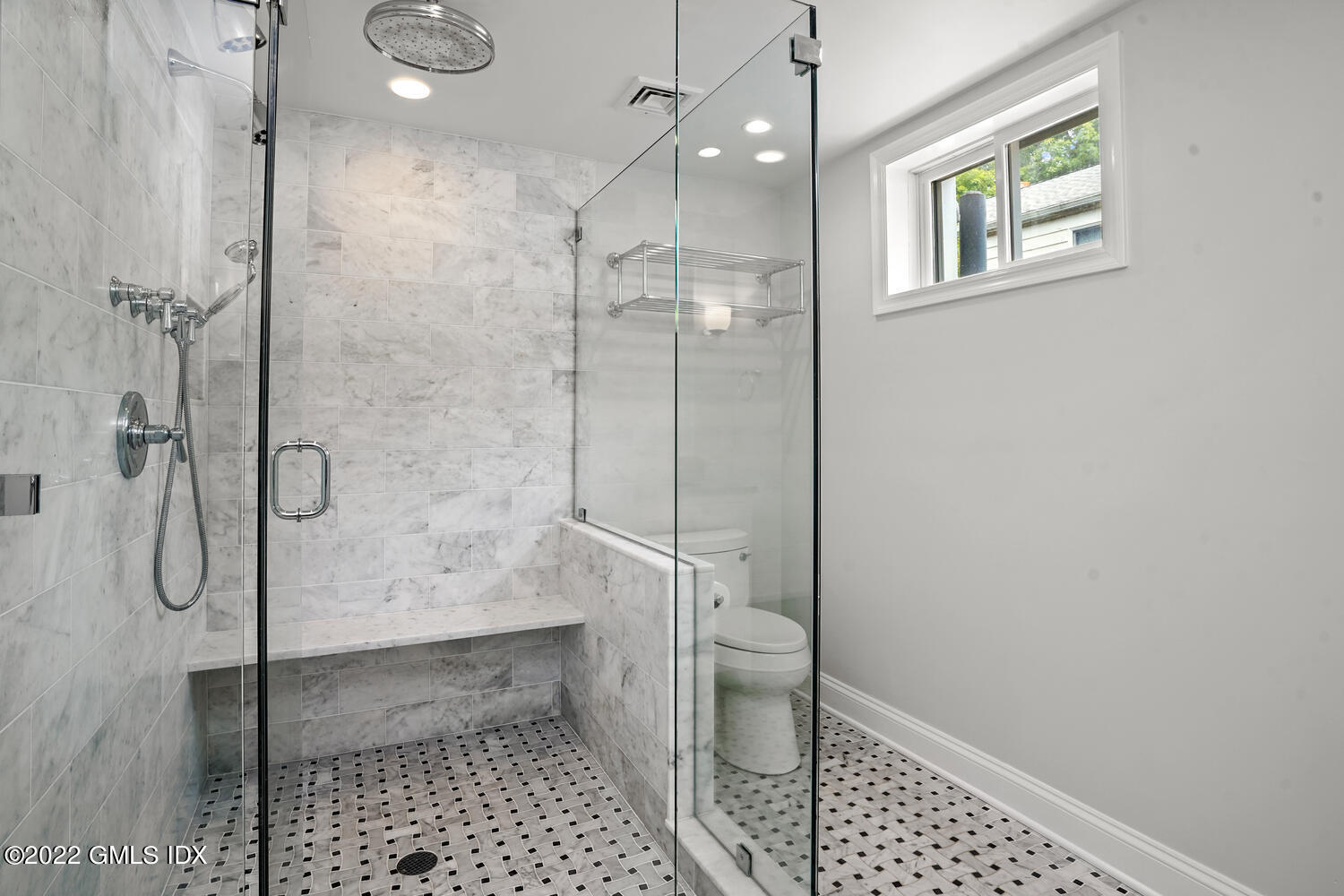 18 Cary Road Riverside, CT 06878 - Photo 9 of 10 18 Cary Rd Riverside CT 06878-large-007-