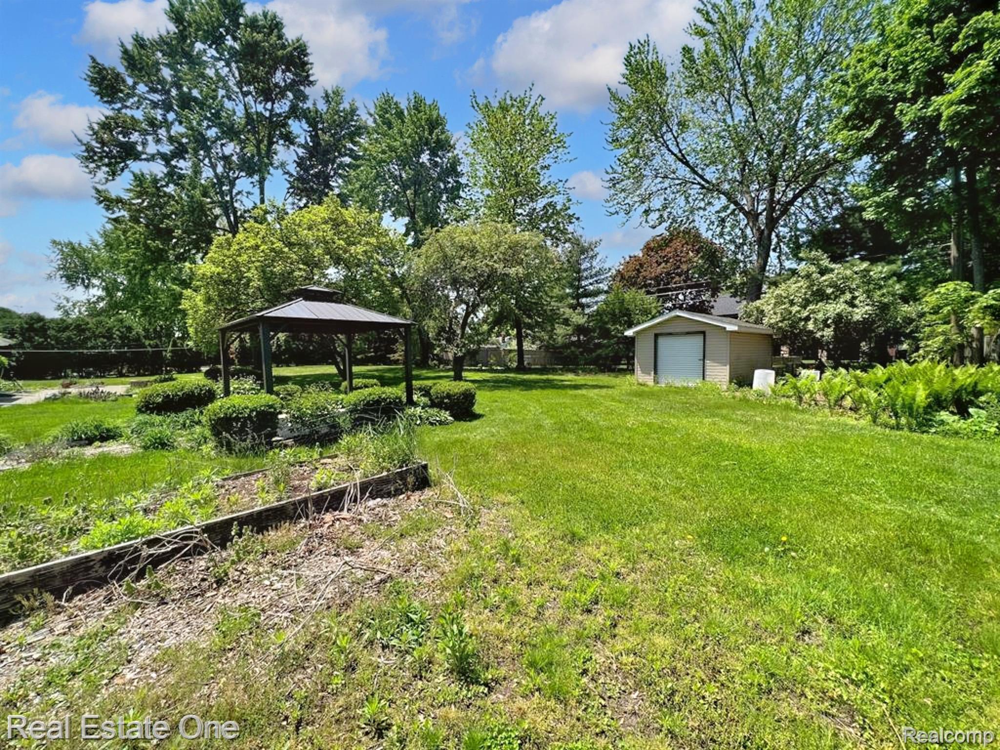 510 Ridgemont Avenue Dearborn, MI 48124 - Photo 10 of 11