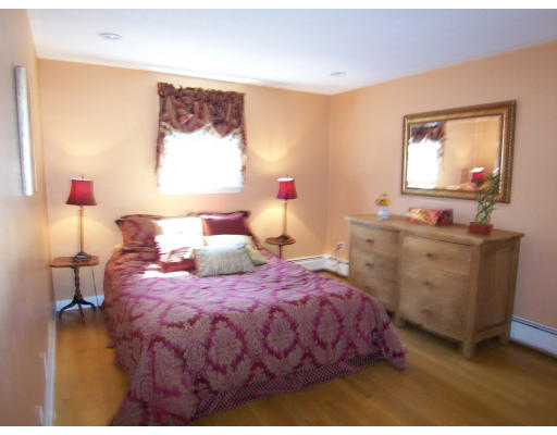 97 Huntington Road Milton, MA 02186 - Photo 8 of 14 Gallery Image 8