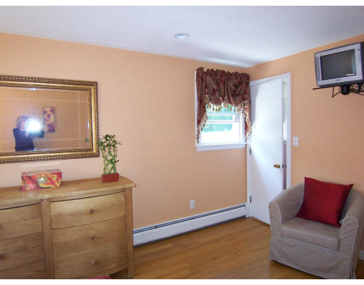 97 Huntington Road Milton, MA 02186 - Photo 9 of 14 Gallery Image 9