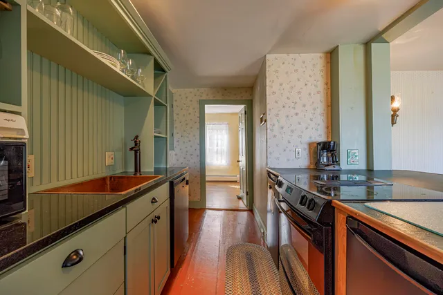 $1,250,000 | 435 Seawall Road, Southwest Harbor, ME 04679