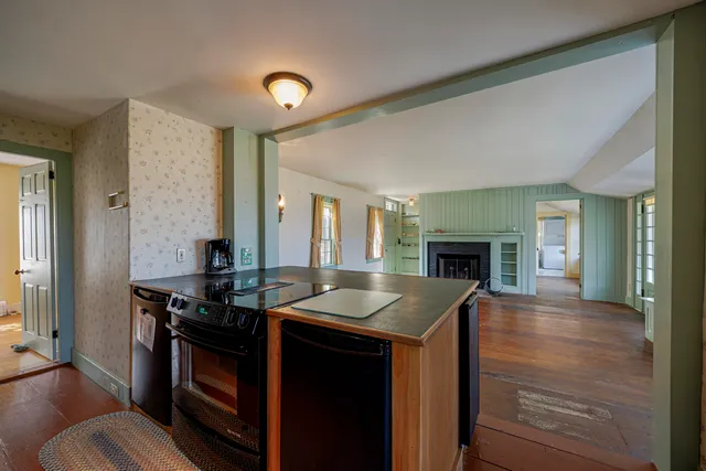 $1,250,000 | 435 Seawall Road, Southwest Harbor, ME 04679